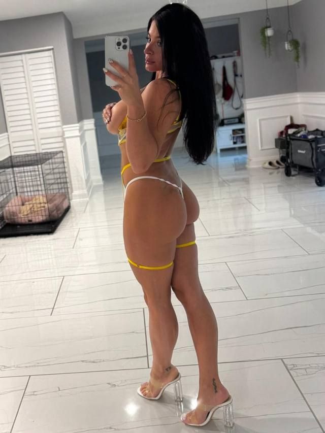 🔥Horny girl close to you … let’s play and fuck around the house … 💯 real payment in person.. read my bio and get stuck 👅.. w - Image 3